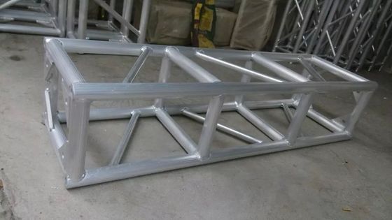 سیستم های خرپایی با نورپردازی با استیشن مستقیم 0.5 متر تا 4 متر طول 350 * 450 میلیمتر لوله اصلی 50 * 3 بریس 25 * 2